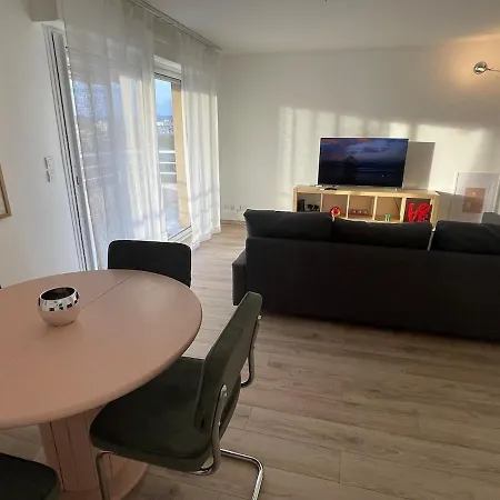 6 Personnes Proche Centre Apartment